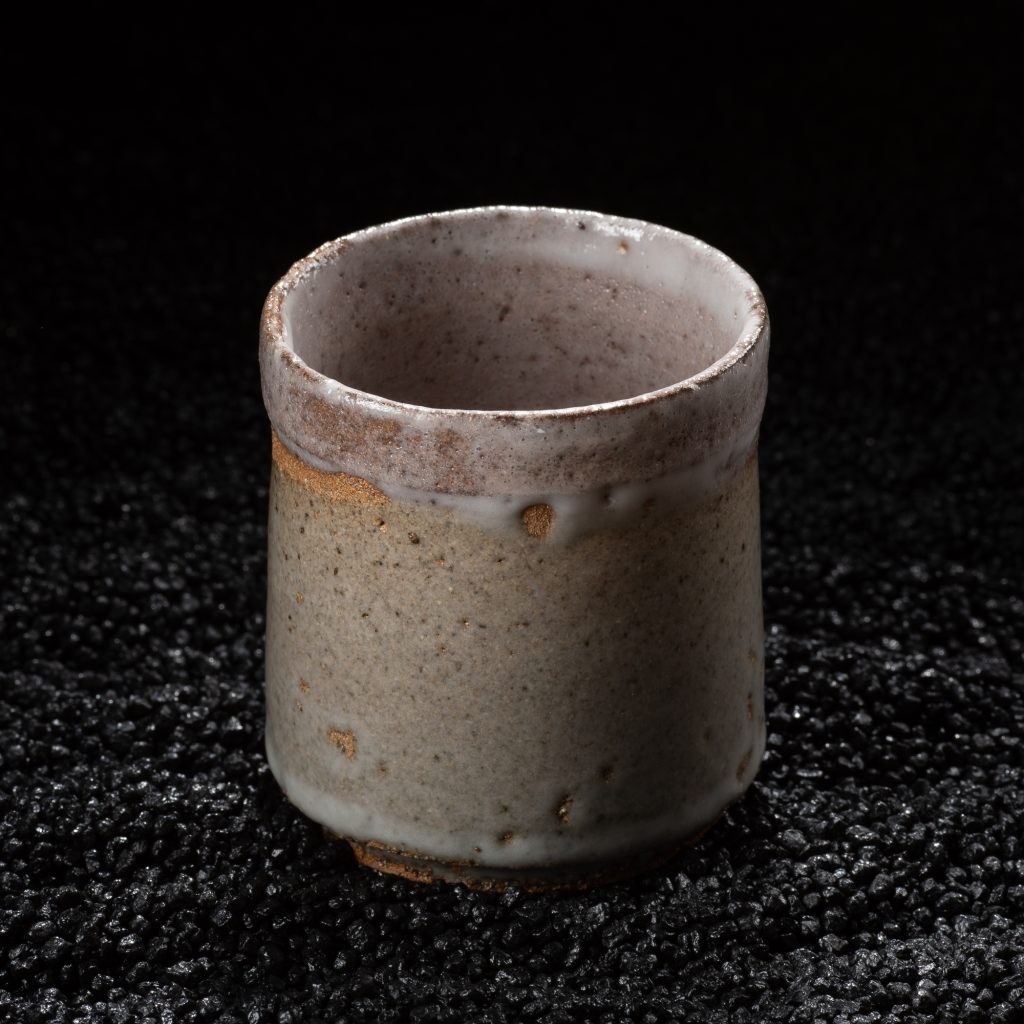 Poterie de Laure Rivoal, Gadoue et Porcelaine, photographie de studio.