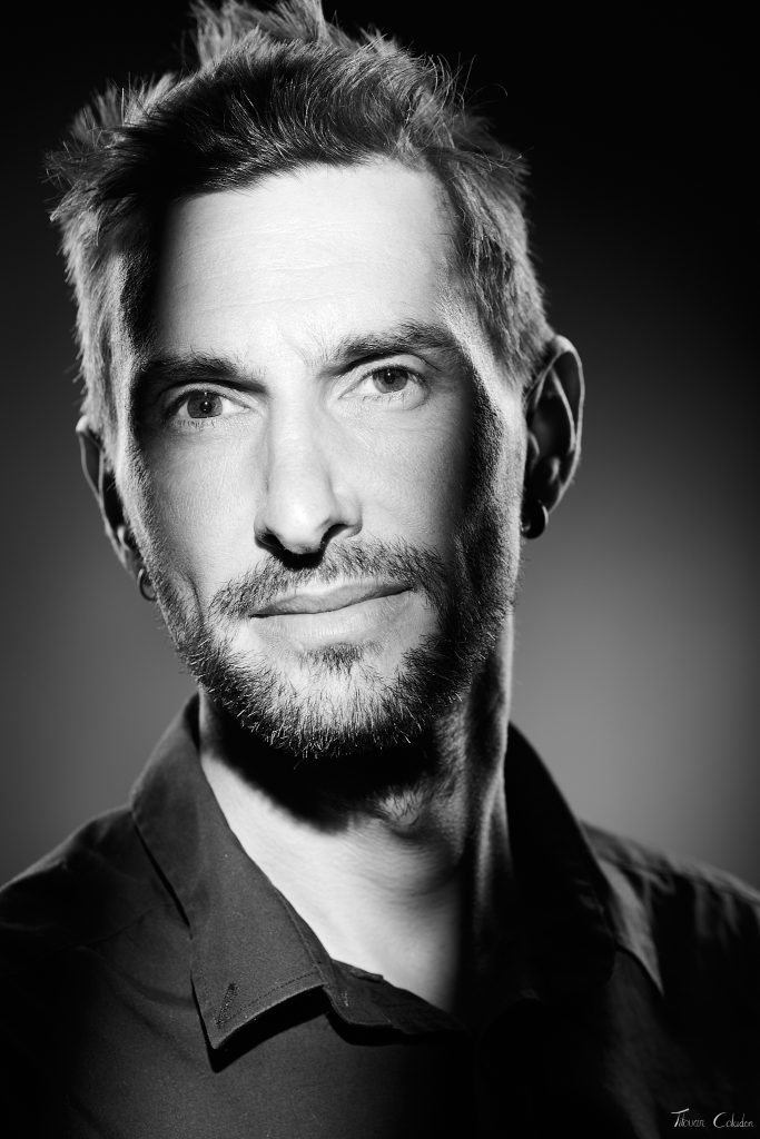 Photo de portrait, modèle: Sylvain. Séance du 11 Mai 2026 au studio de Villefort, Lozère.