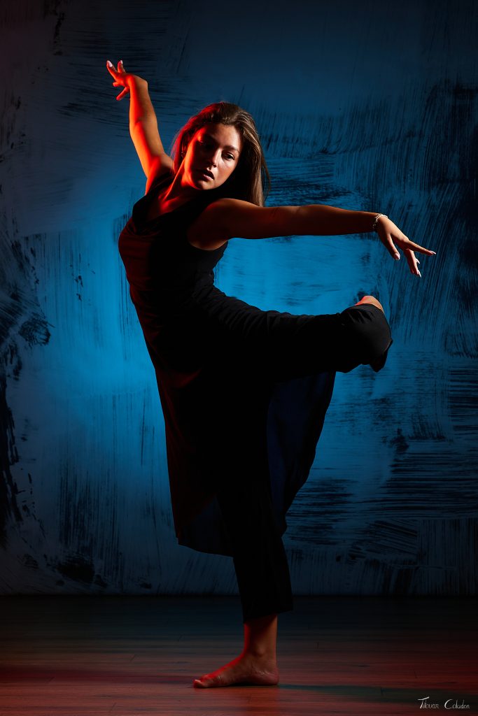 Photo de danse, modèle: Ombline Guibert. Séance du 13 Juin 2026 au studio de Villefort, Lozère.