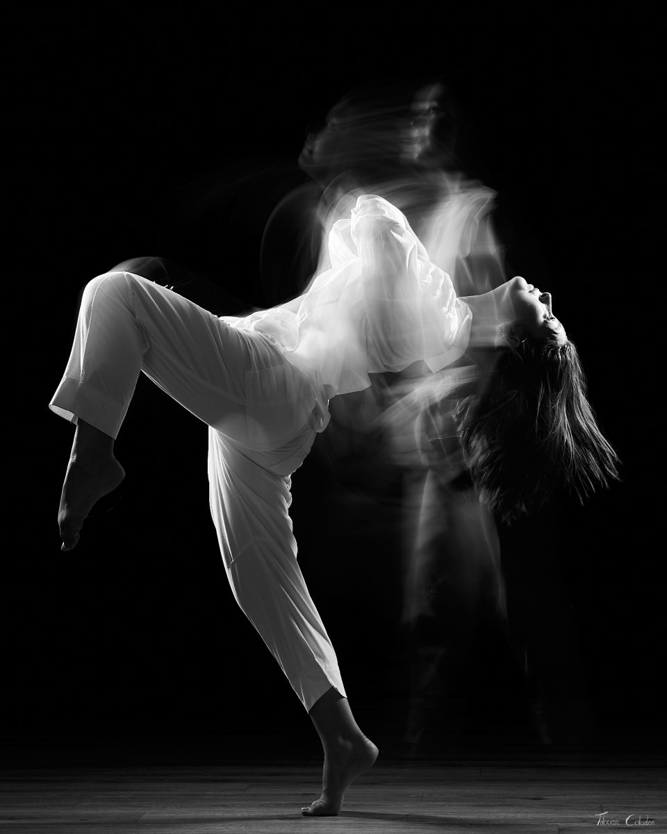 Photo de danse, modèle: Ombline Guibert. Séance du 13 Juin 2026 au studio de Villefort, Lozère.