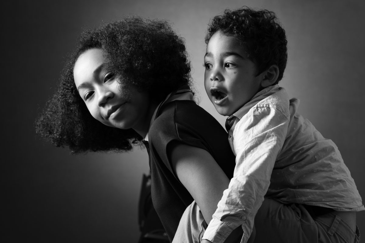 Photographie de la famille de Clémence en noir et blanc, séance du jeudi 8 Mai 2025 à Lavilledieu, Ardèche