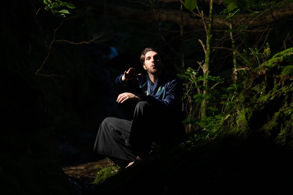 Photo de Rémi Garcia Kerviel, conteur. Séance du 1 Juin 2025 à la Boissière, Gard.