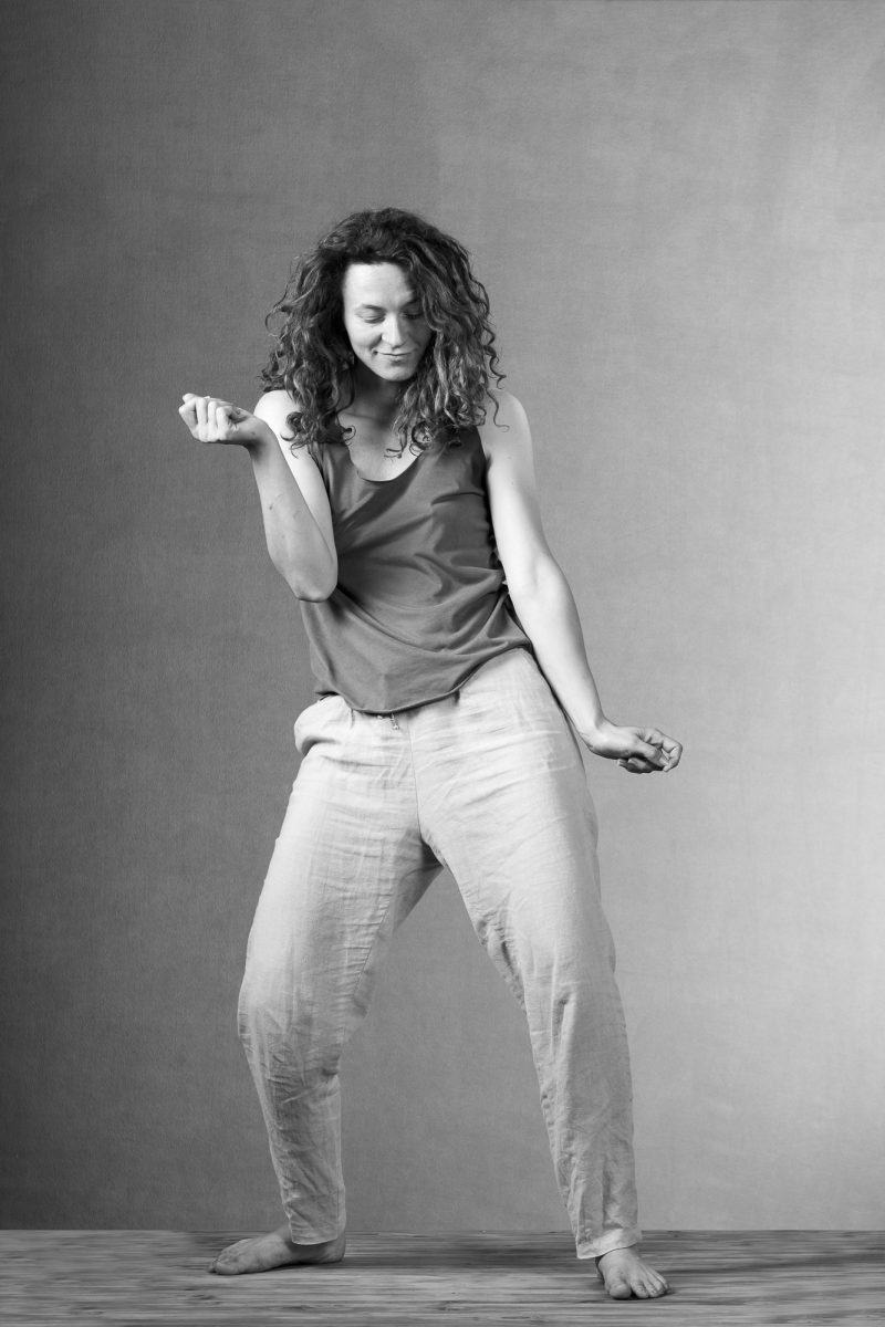 Photo de Sophie Boissonnet, danseuse. Séance du 20 Mai 2025 à la Boissière, Gard.