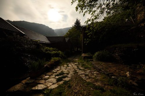 Photographie immobilière de l'écolieu des Masades.