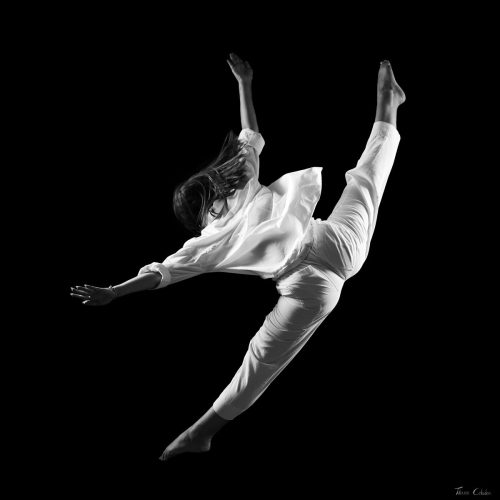 Photo de danse, modèle: Ombline Guibert. Séance du 13 Juin 2026 au studio de Villefort, Lozère.
