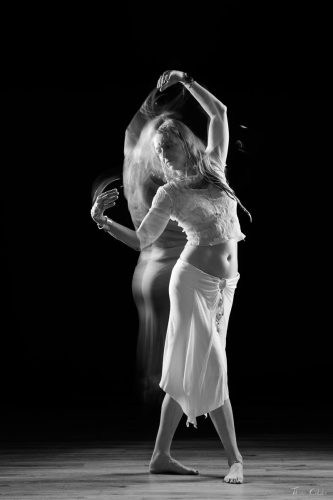 Photo de danse, modèle: Marylène. Séance du 16 Juin 2026 au studio de Villefort, Lozère.