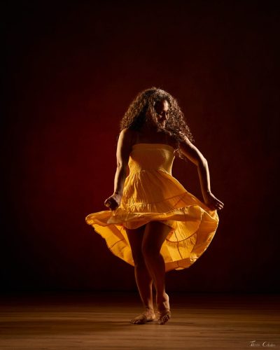 Photo de danse, modèle: Yuselys. Séance du 7 Juillet 2026 au studio de Villefort, Lozère.