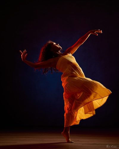 Photo de danse, modèle: Yuselys. Séance du 7 Juillet 2026 au studio de Villefort, Lozère.