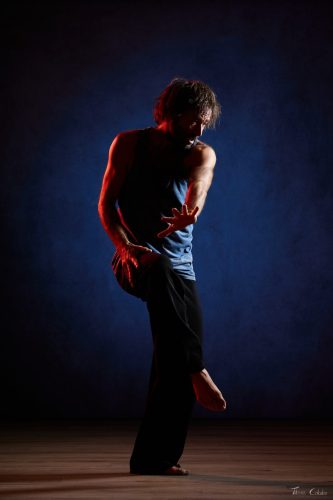 Photo de danse, modèle: Jean Charles. Séance du 24 Juillet 2026 au studio de Villefort, Lozère.
