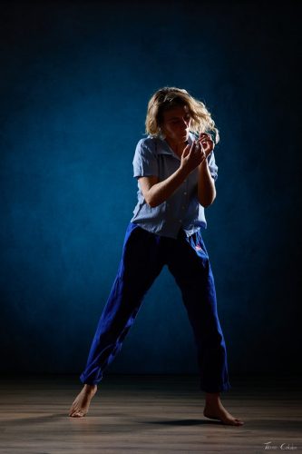Photographie de danse avec Temmah Lindo. Séance du 25 Septembre 2026 au studio de Villefort, Lozère.