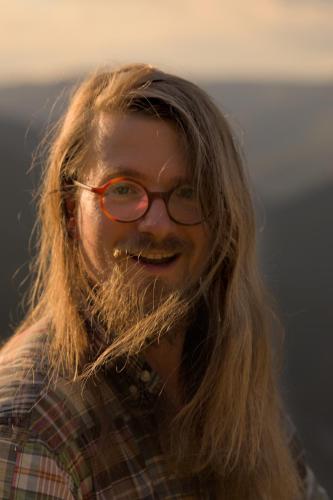 Portrait de Johannes. Séance du 2 Septembre 2024 à la Boissière, Gard.