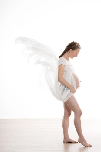 Photo de grossesse. Séance du 05 Novembre 2025 à Villefort, Lozère.