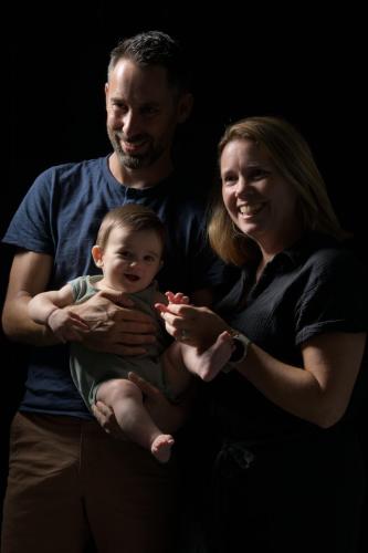 Photo de Marie, Jérémie et Élouan. Séance du 20 Août 2024 à la Banne, Ardèche.