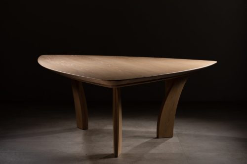 Ébéniste Thierry Dubois, art des choix du bois, photographie de studio.