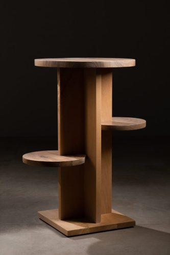 Ébéniste Thierry Dubois, art des choix du bois, photographie de studio.